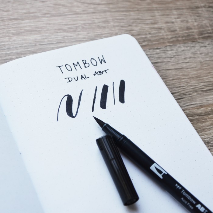Devangari-art-tombow-dual-abt-rush-pen-czarny-03