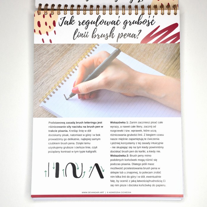 Devangari-art-zeszyt-cwiczen-do-kaligrafii-brush-lettering-flourishing-ozdobne-pismo-02