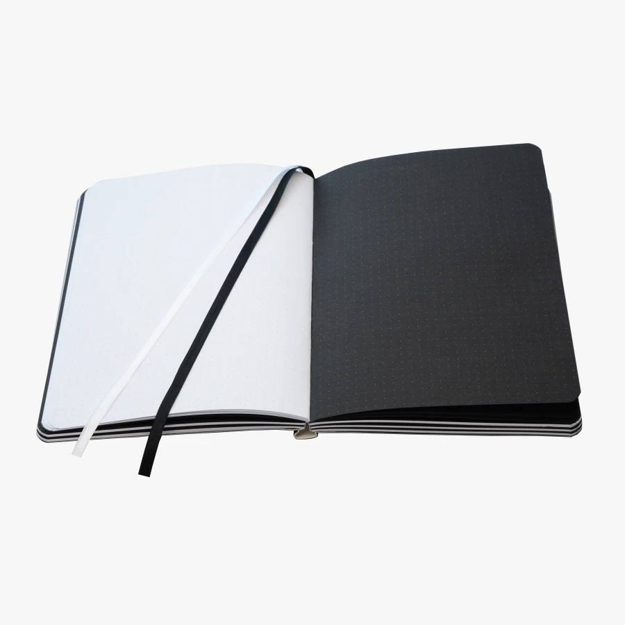 Devangari-art-notes-w-kropki-starry-night-czarno-bialy-papier-05