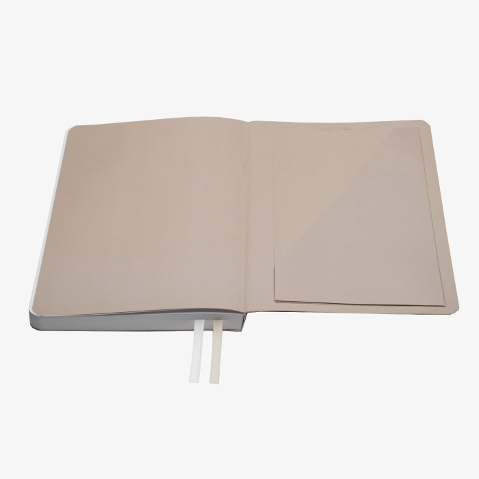Back pocket for small cards and notes