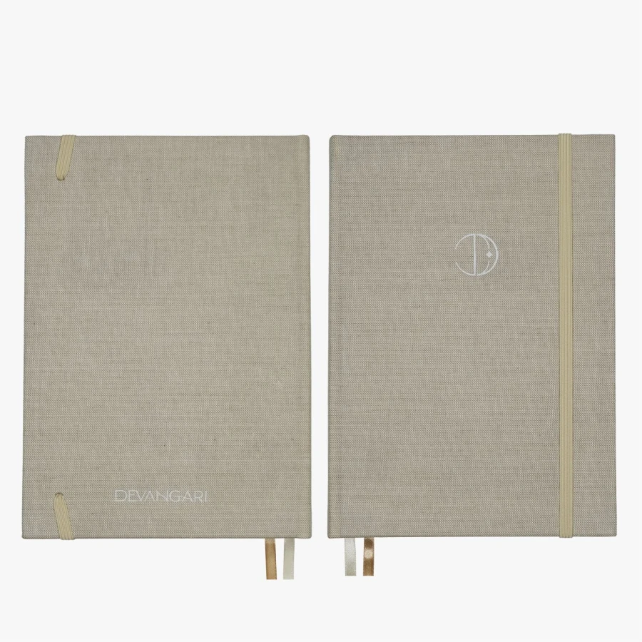 Devangari-art-notes-w-kropki-twarda-oprawa-Simple-Beige-Letters-A5-B5-02.jpg