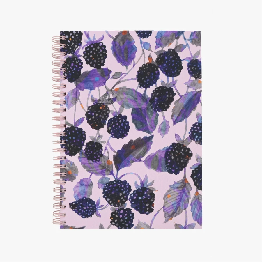 Devangari-art-kołozeszyt-w-kropki-blackberry-bliss-A5-01.jpg
