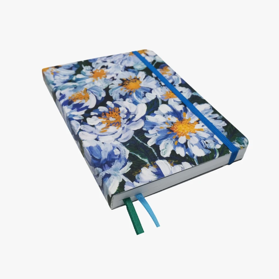 Devangari-notes-a5-w-kropki-Windy-Daisies.jpg